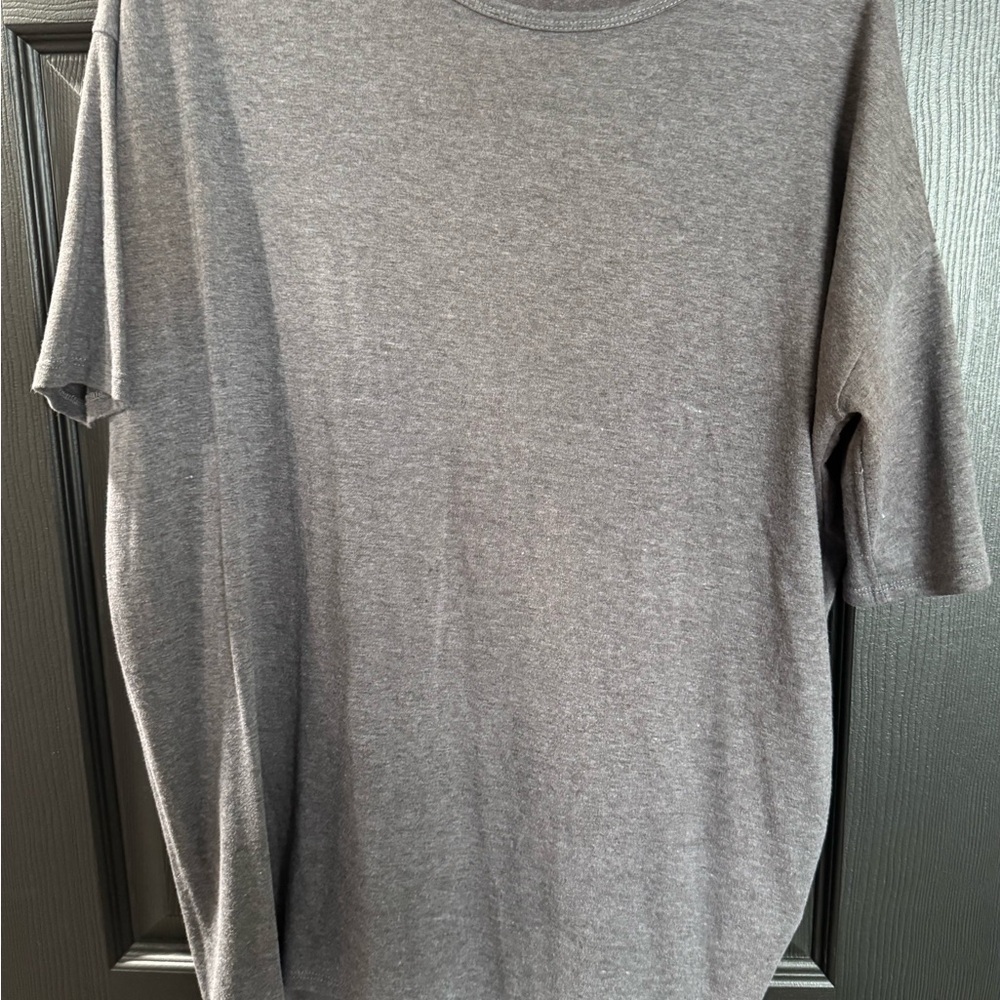 LuLaRoe Men's Heather Gray Tee